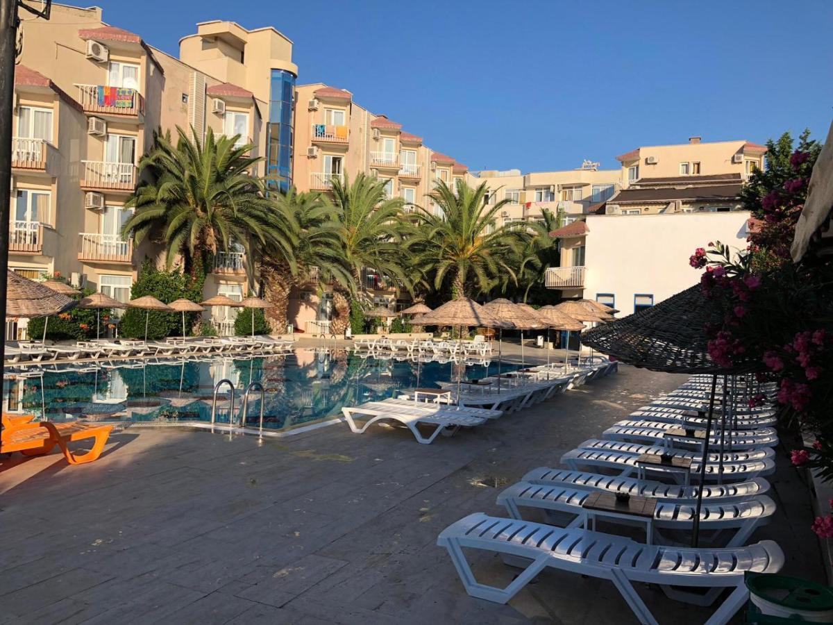 Hotel Afytos Oeren Park Mtk Exteriér fotografie