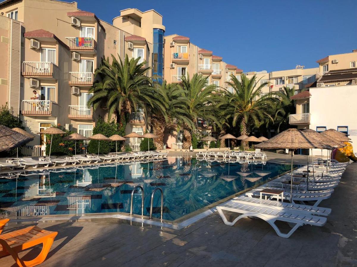 Hotel Afytos Oeren Park Mtk Exteriér fotografie